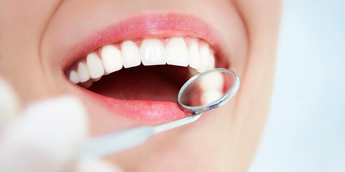 唾液で虫歯予防? 唾液分泌と虫歯の関係