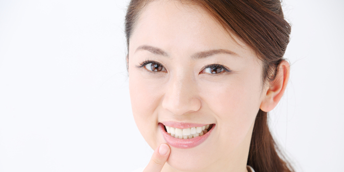 矯正中でも外から見えない？ 歯科矯正のひとつ裏側矯正とは