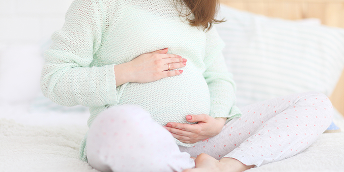 妊娠中に歯が痛くなったら? 妊娠中の口内の状態や治療時期について