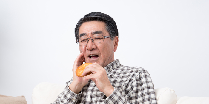 治りの遅い口内炎は虫歯が関係してるかも? 簡単にできる予防法も紹介