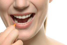 歯間がスッキリ！ 歯間ブラシと糸ようじの正しい使い方