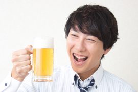 居酒屋の常連に歯周病が多い理由……お酒が歯の健康を脅かす！？
