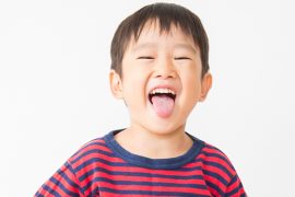 歯並びには「舌の位置」が関係する？　歯列を良くする舌トレーニング